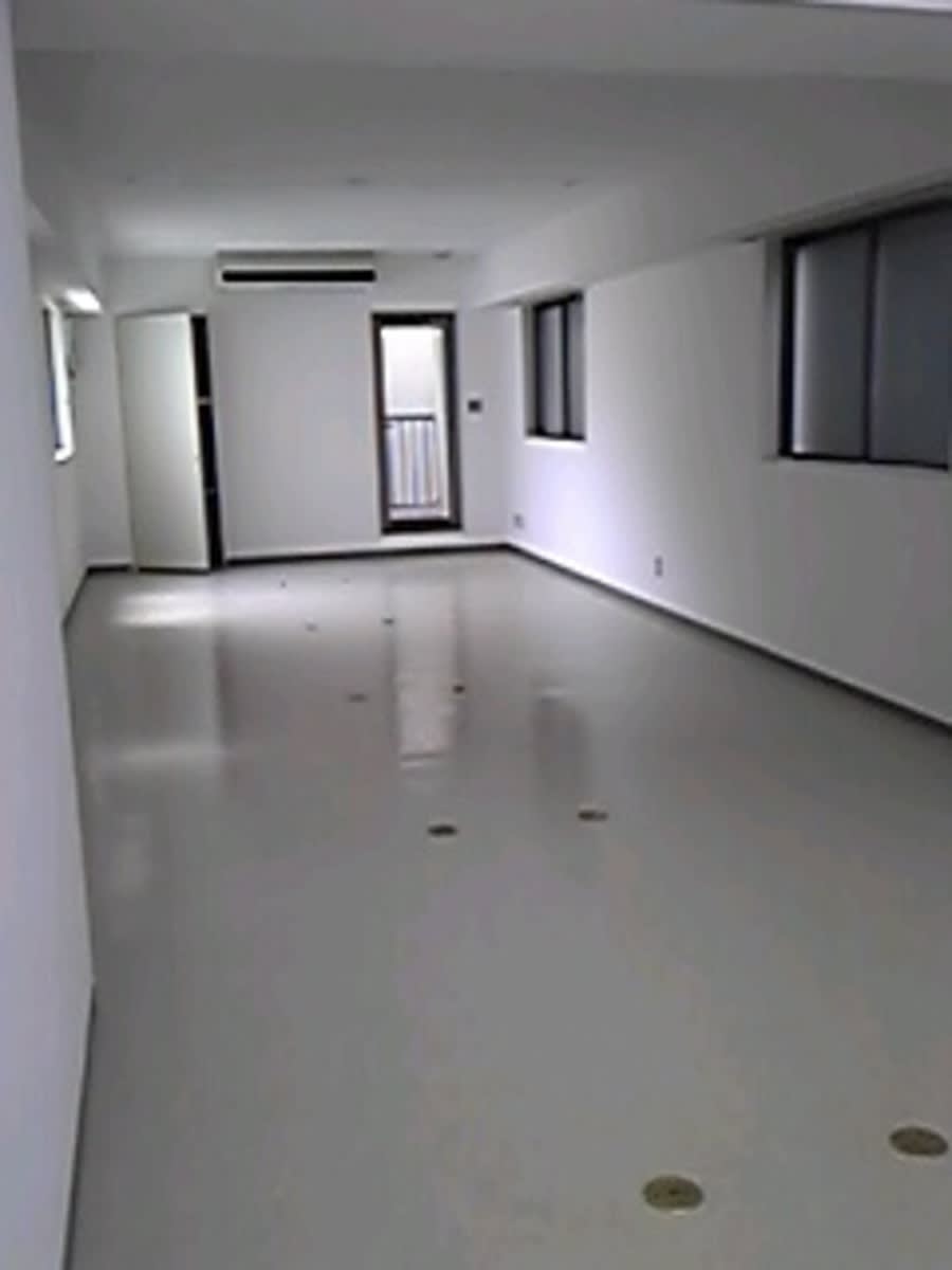 v20250913150703/fresh/building/J00100379281_6