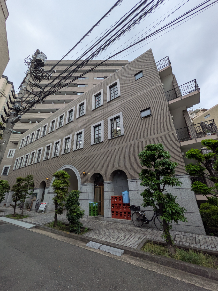 v20250913150703/fresh/building/J00100379772_7