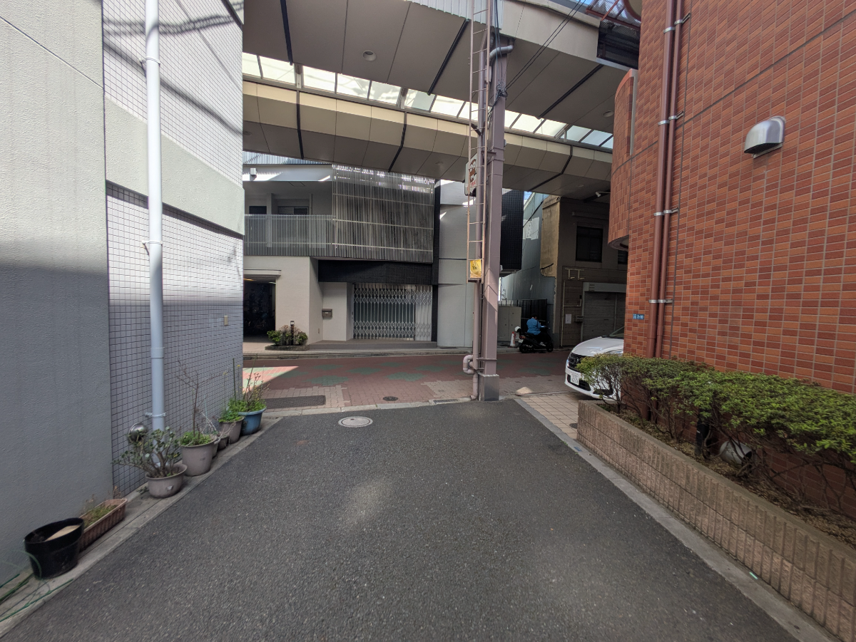 v20250913150703/fresh/building/J00100415918_2
