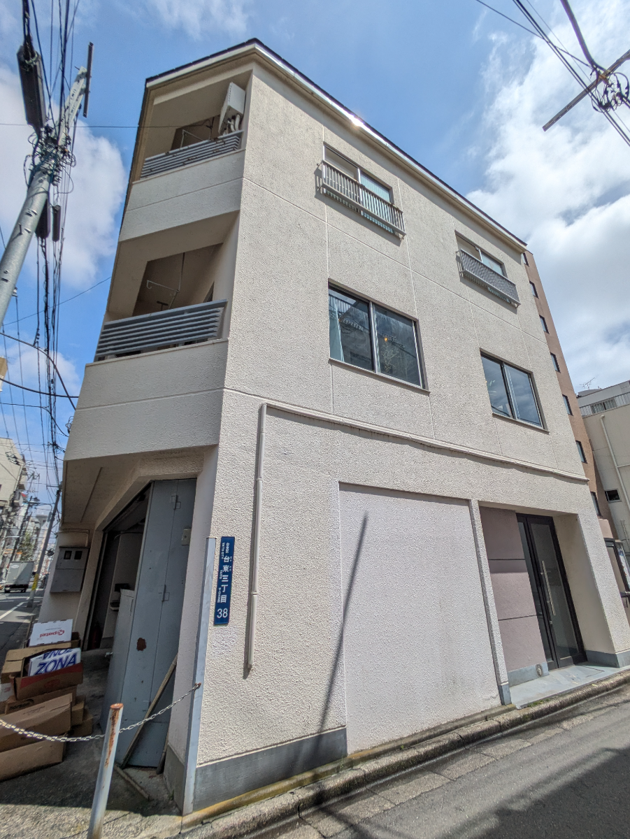 v20250913150703/fresh/building/J00100465137_8