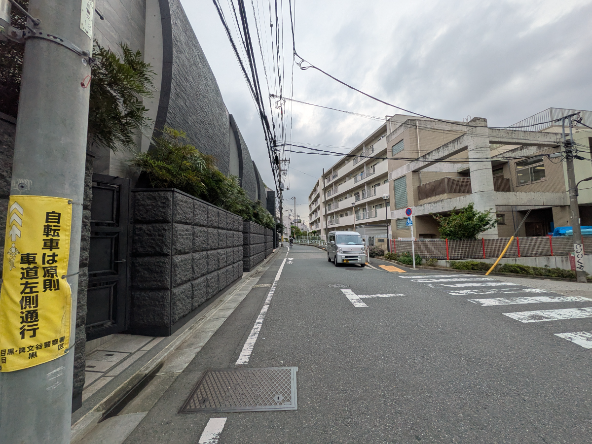 v20250913150703/fresh/building/J00100469907_2