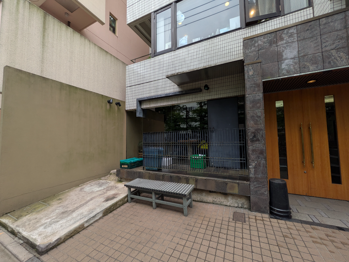 v20250914150604/fresh/building/J00100372254_3