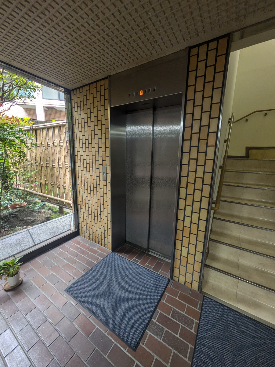 v20250914150604/fresh/building/J00100394848_4