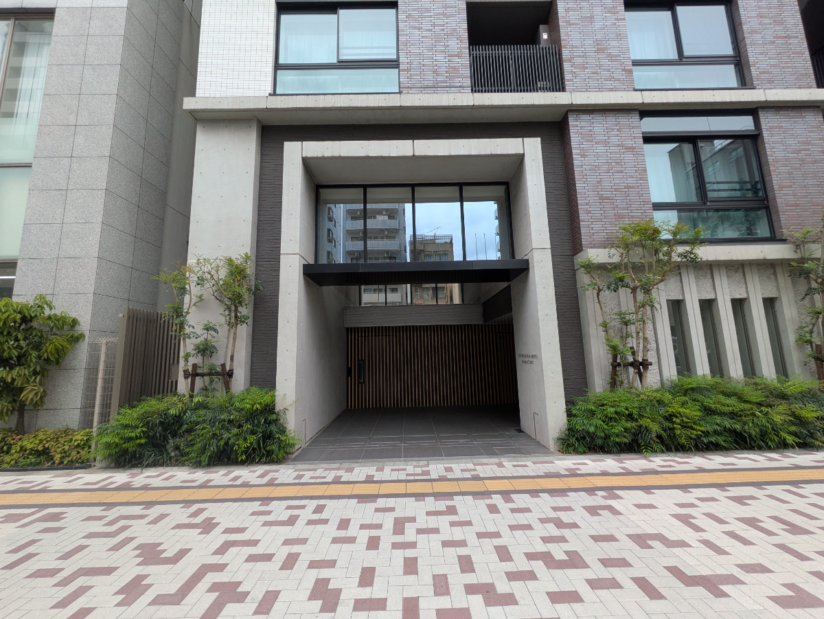 v20250914150604/fresh/building/J00100425702_3
