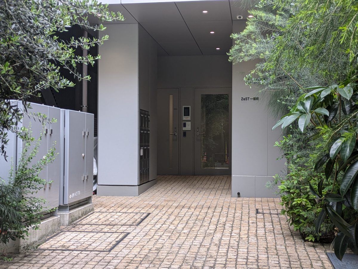 v20250914150604/fresh/building/J00100496709_19