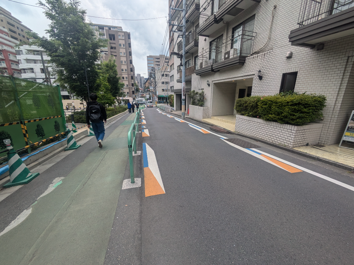 v20250917150804/fresh/building/J00100377984_2