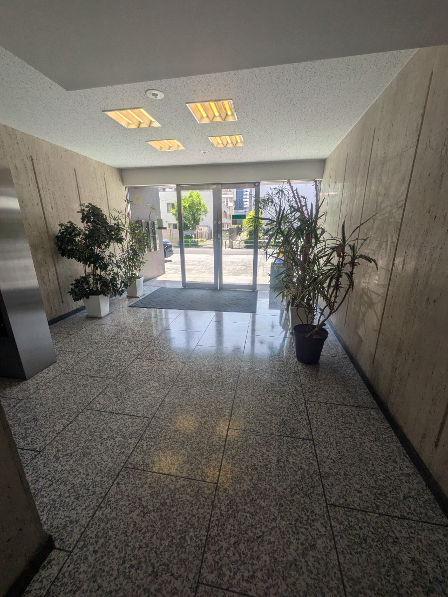 v20250917150804/fresh/building/J00100383626_15