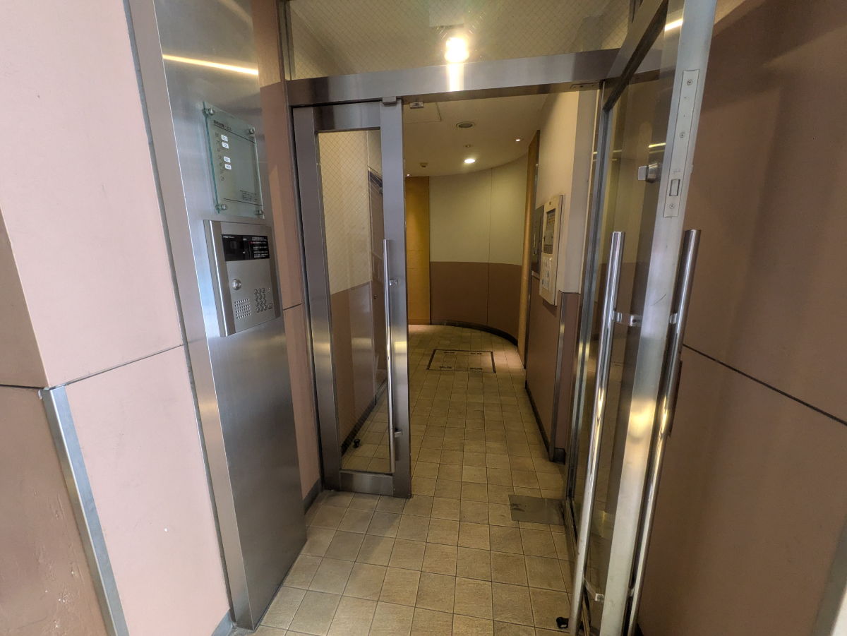 v20250917150804/fresh/building/J00100389891_16