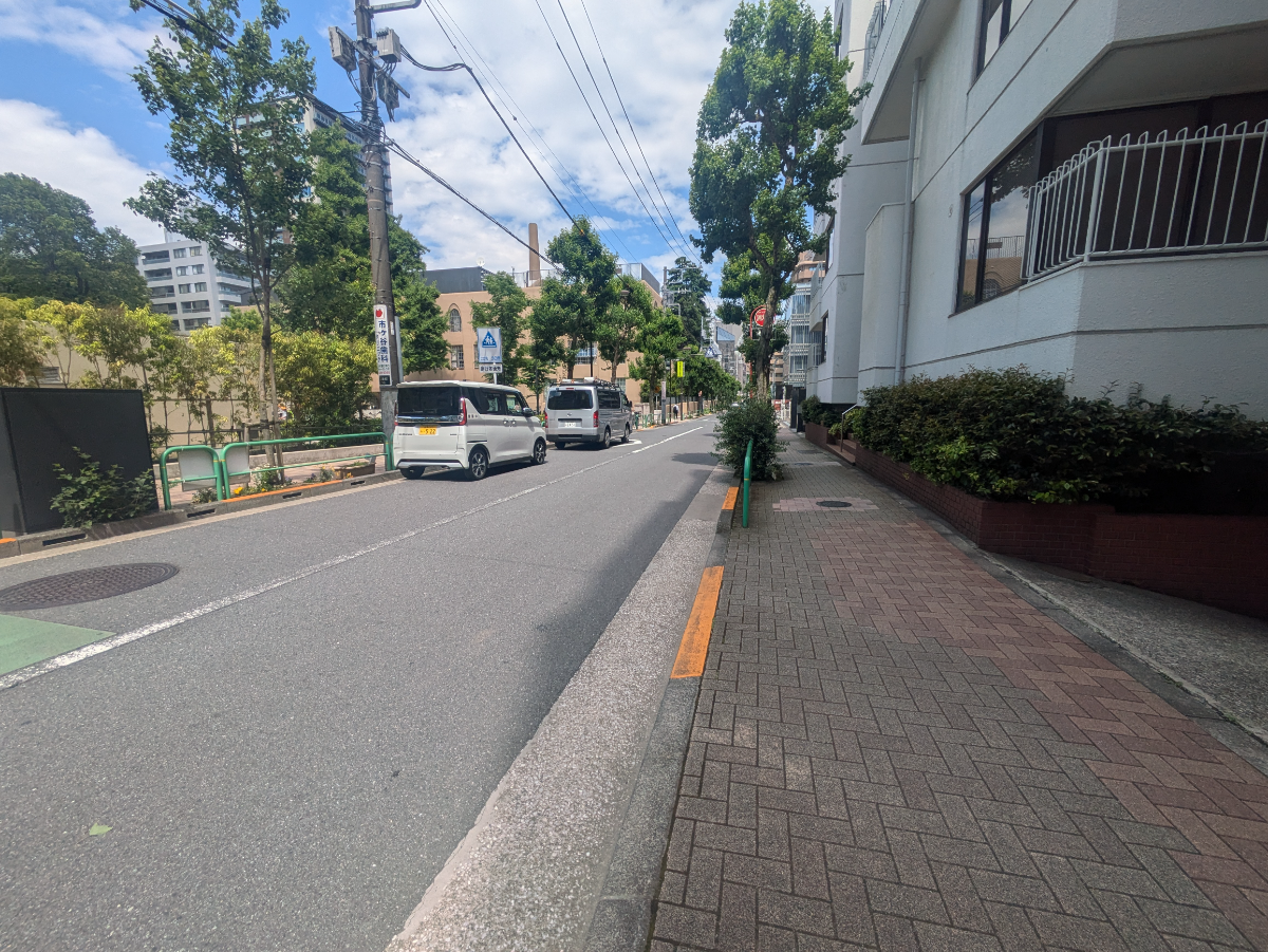 v20250917150804/fresh/building/J00100404693_2