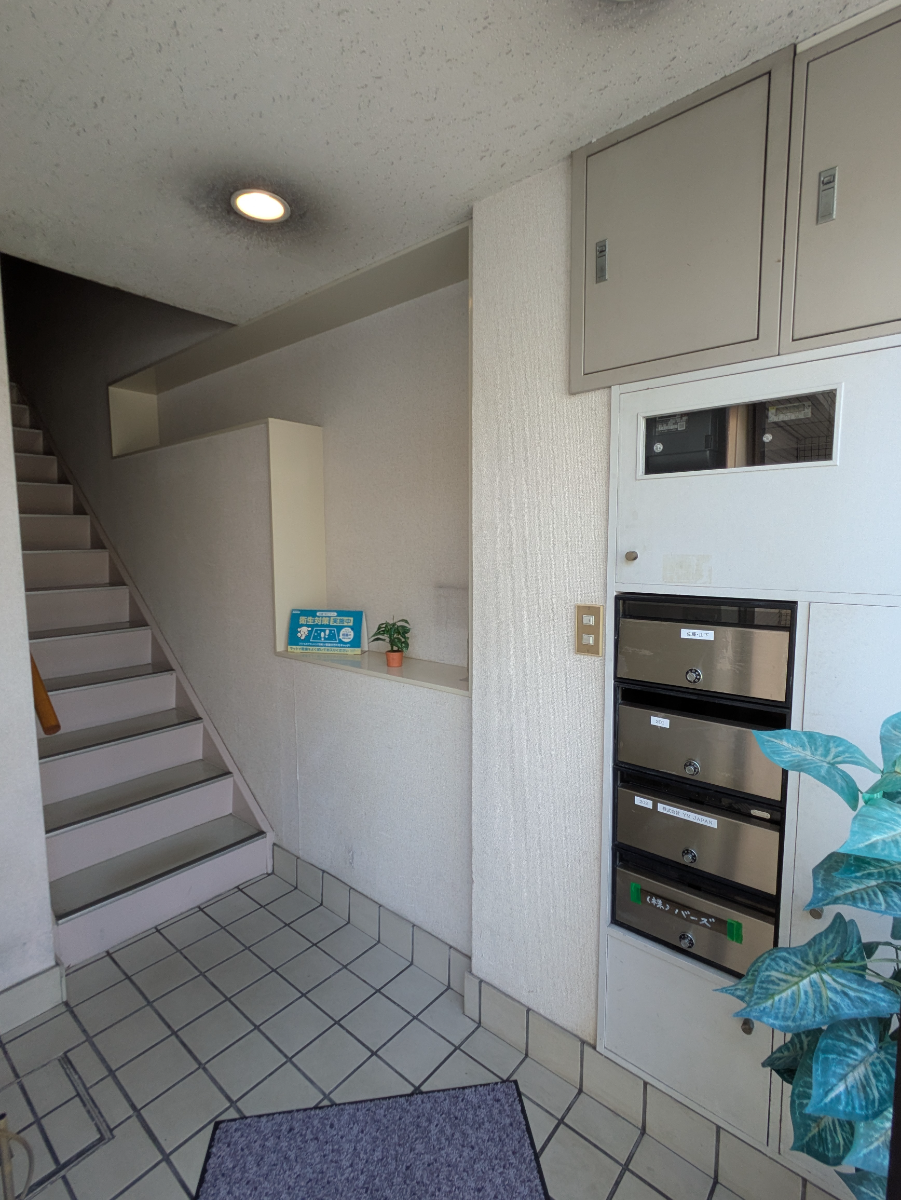 v20250917150804/fresh/building/J00100404933_12