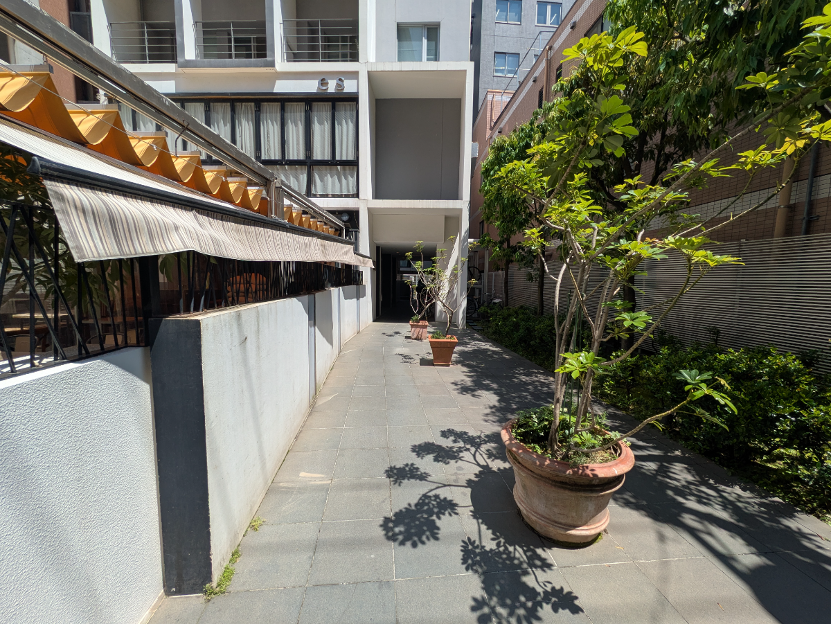 v20250918150711/fresh/building/J00100363433_9