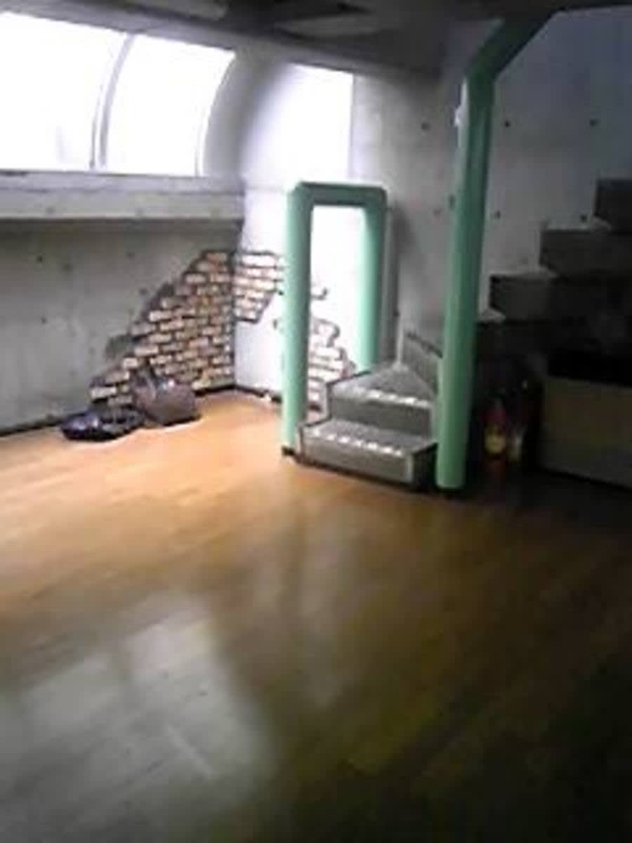 v20250918150711/fresh/building/J00100378049_9