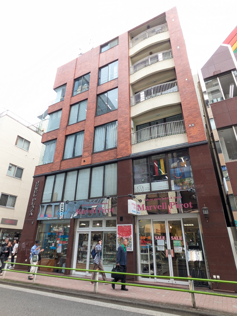 v20250918150711/fresh/building/J00100379374_11