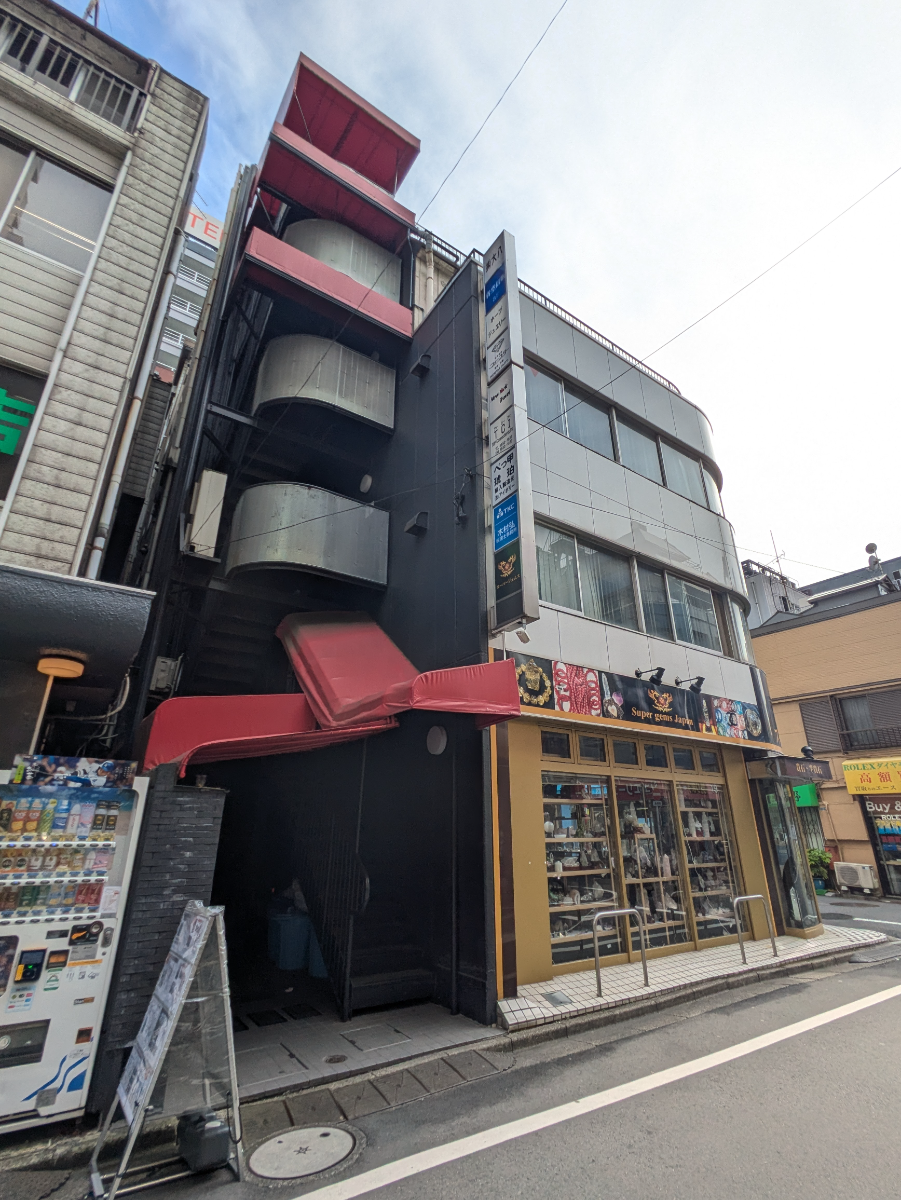 v20250918150711/fresh/building/J00100428359_9