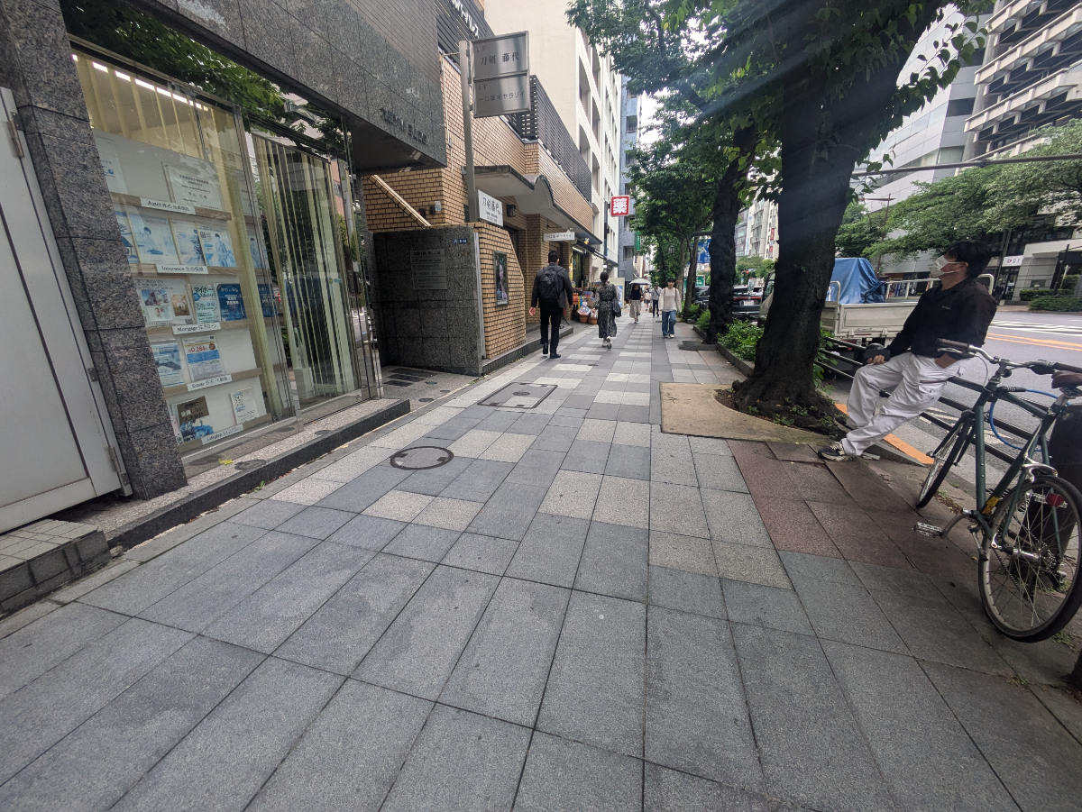 v20250918150711/fresh/building/J00100475144_12