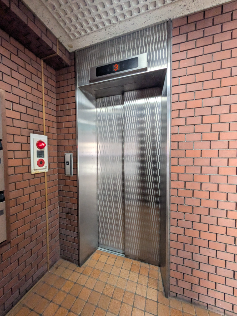 v20250919150704/fresh/building/J00100359159_4