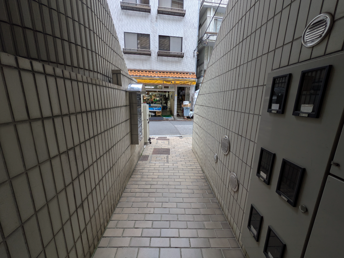 v20250919150704/fresh/building/J00100402979_7