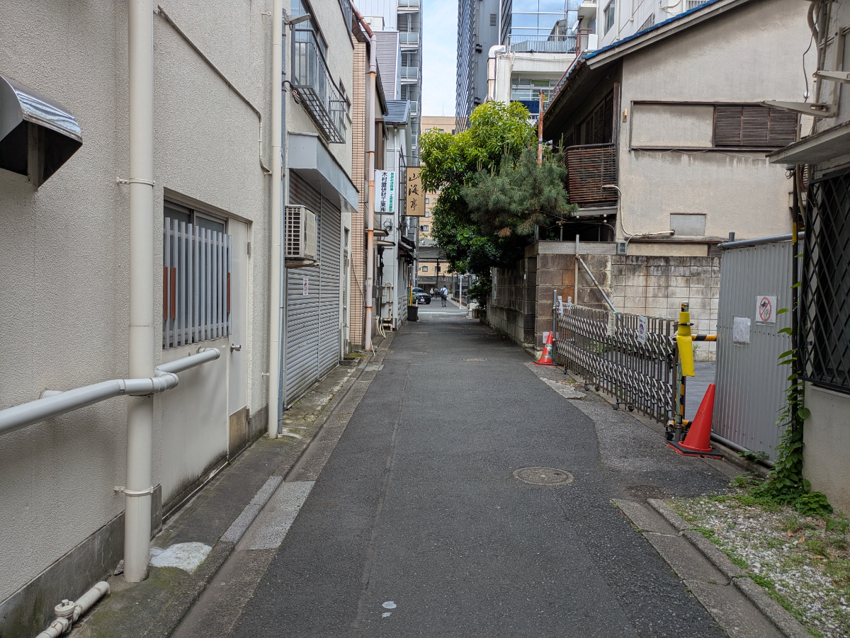 v20250919150704/fresh/building/J00100404033_12