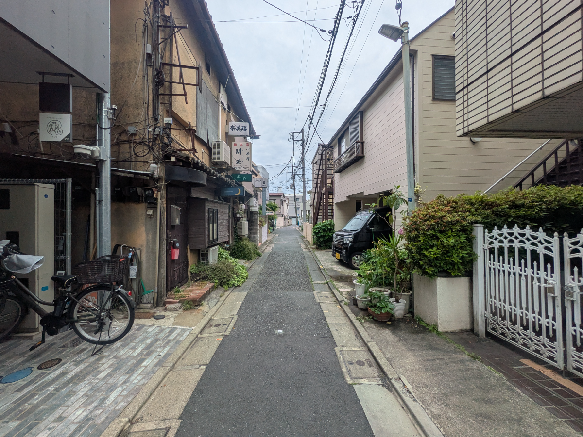 v20250919150704/fresh/building/J00100609825_2
