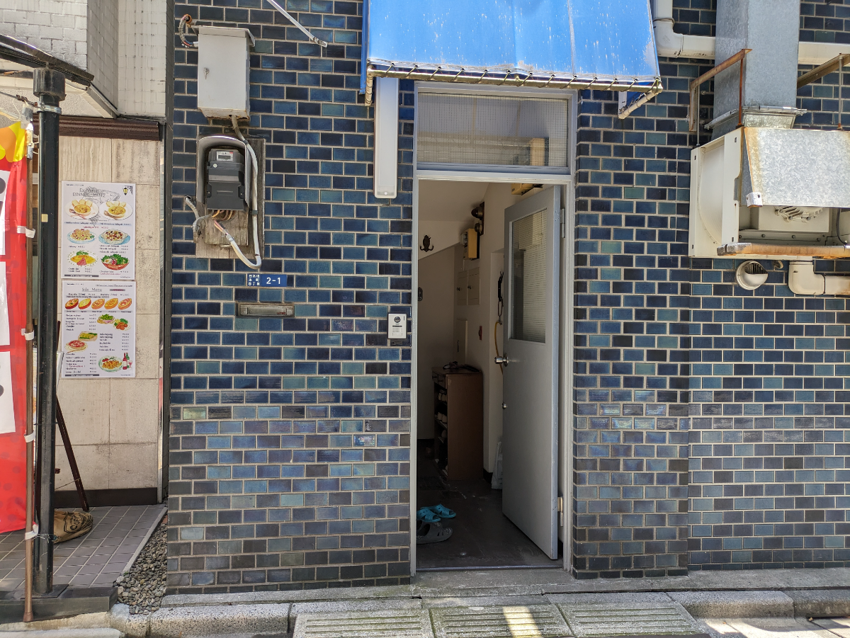 v20250920150703/fresh/building/J00100374613_3