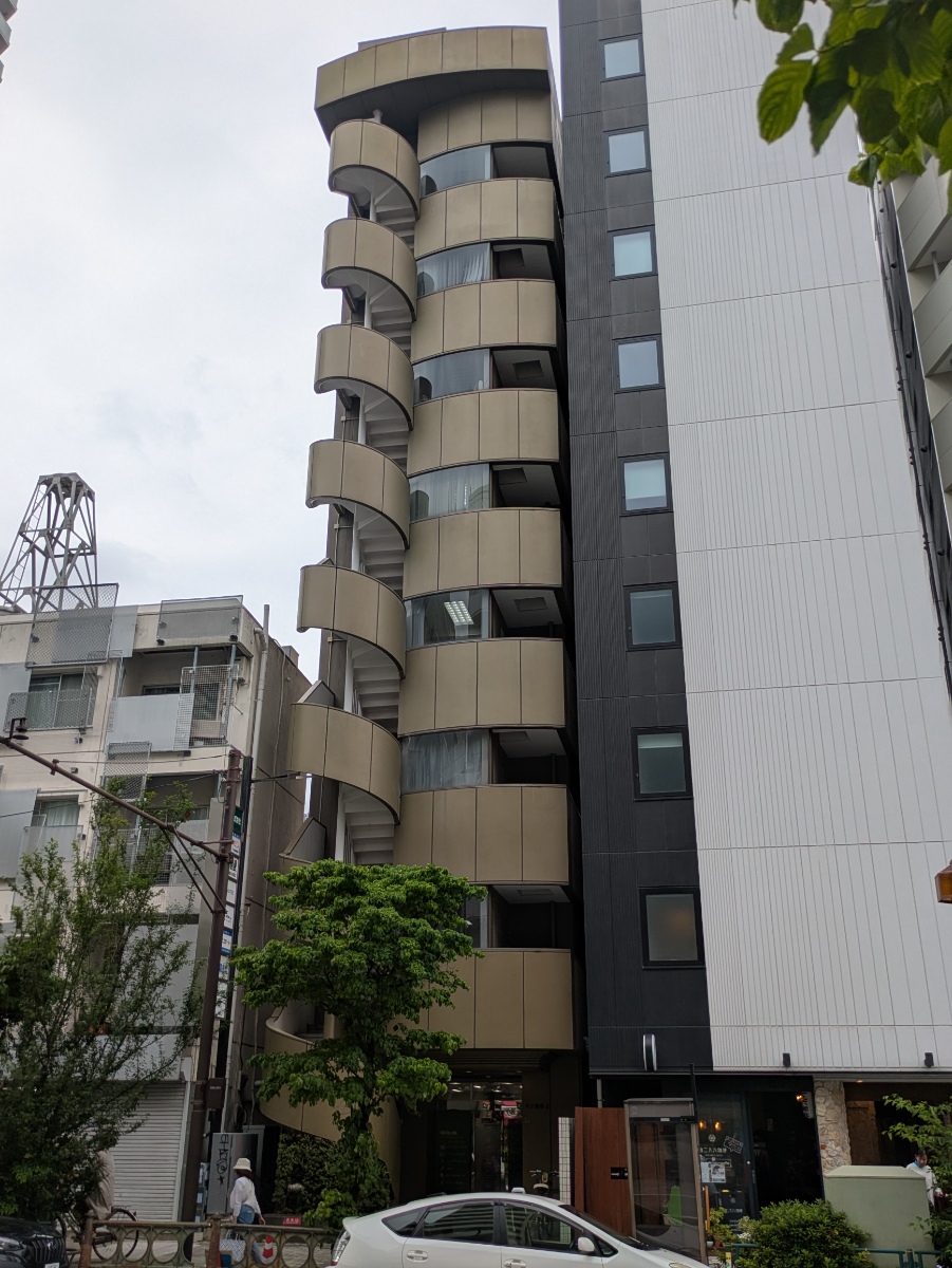 v20250920150703/fresh/building/J00100379941_5