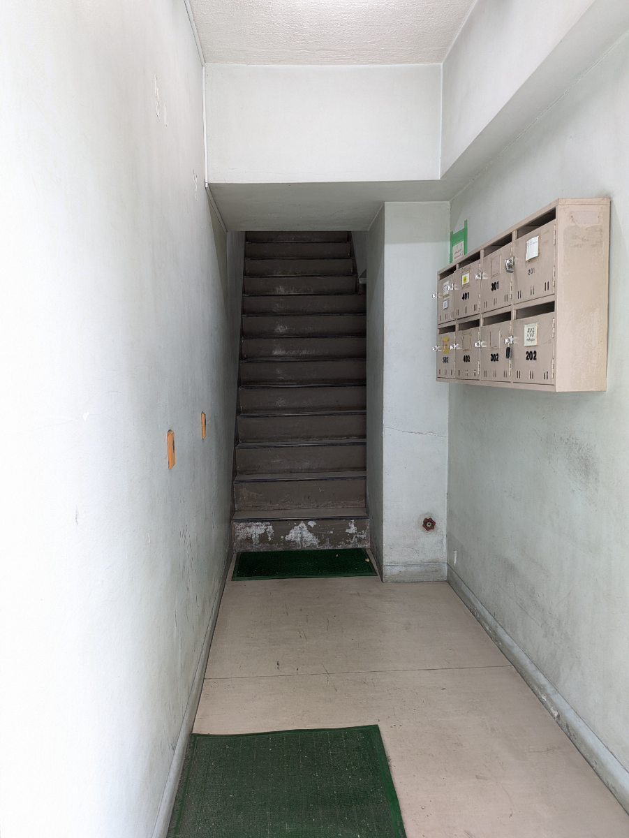 v20250920150703/fresh/building/J00100380457_4