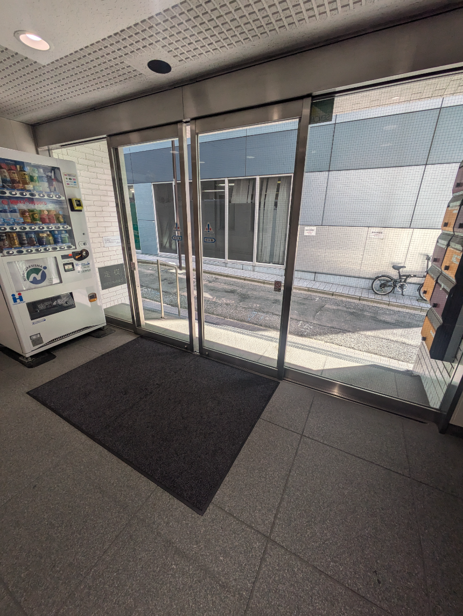 v20250920150703/fresh/building/J00100384194_9