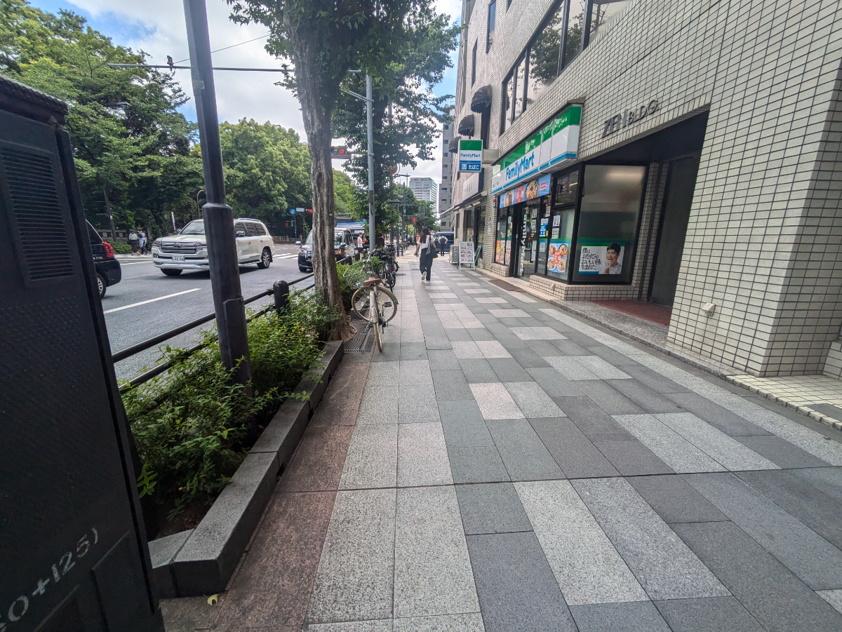 v20250920150703/fresh/building/J00100392594_2