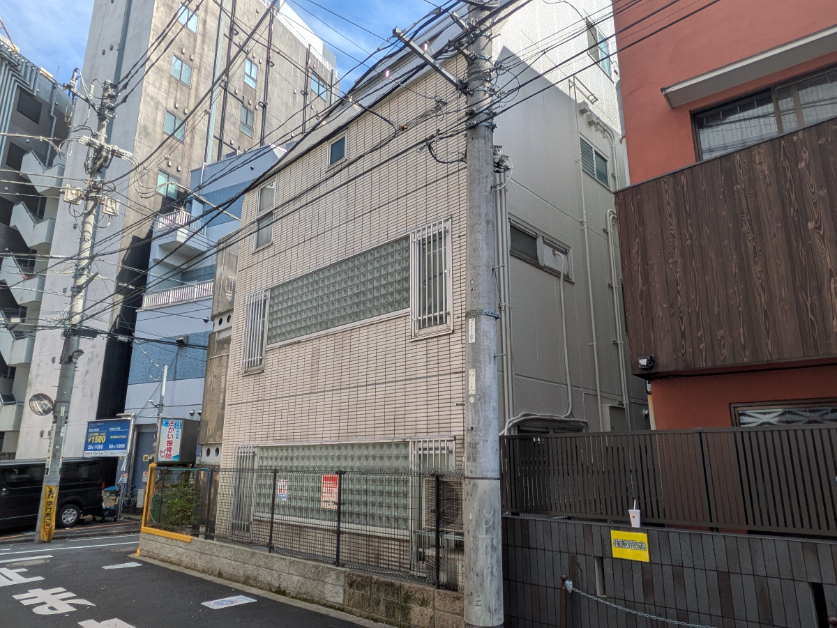 v20250920150703/fresh/building/J00100405335_6