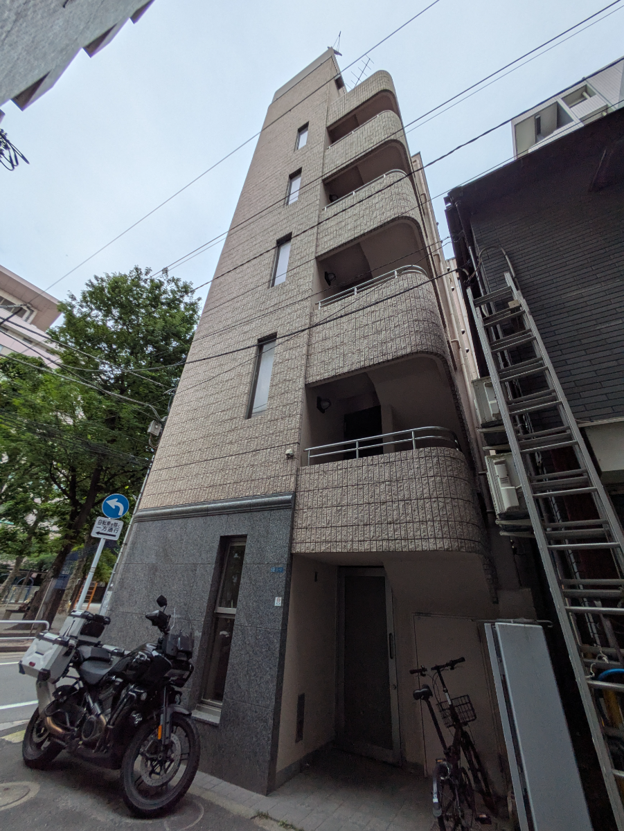 v20250920150703/fresh/building/J00100406852_9