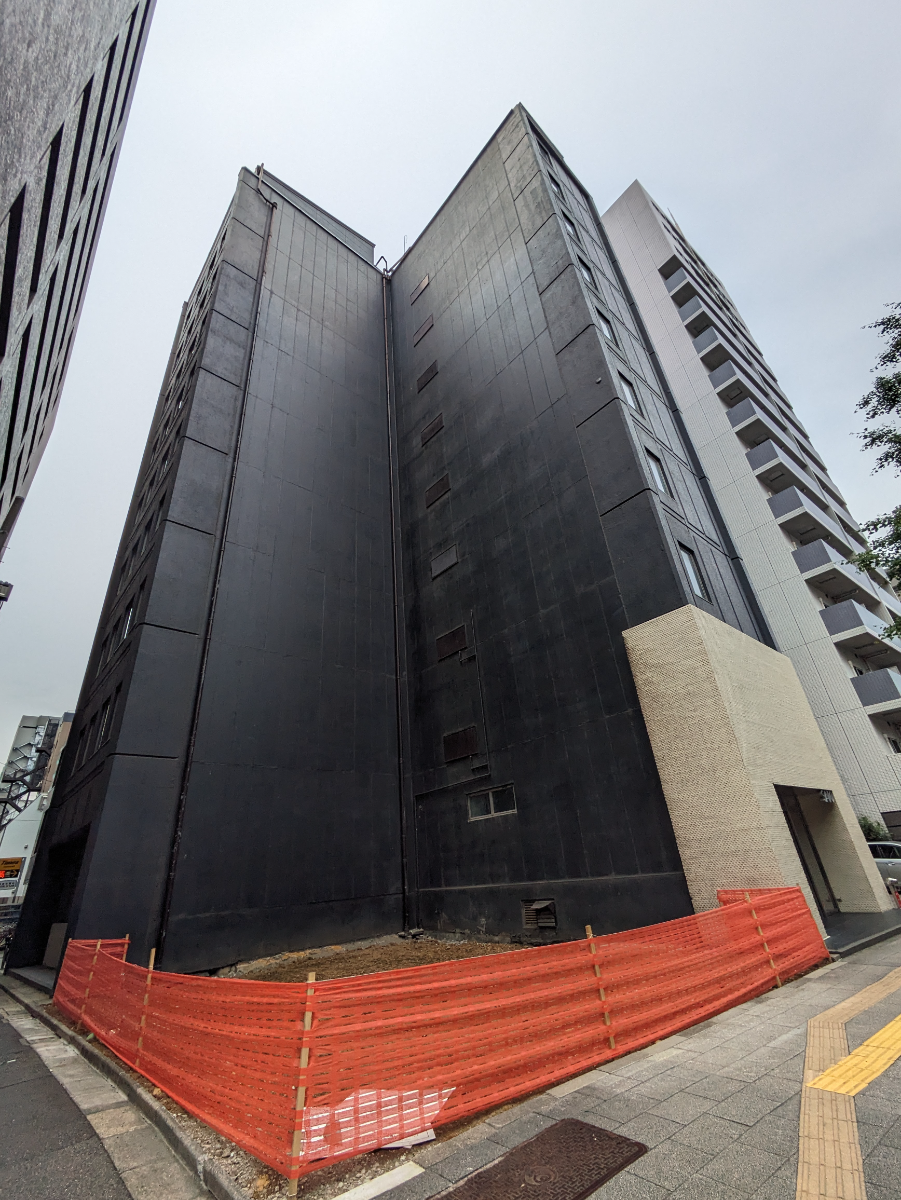 v20250922150703/fresh/building/J00100386106_1