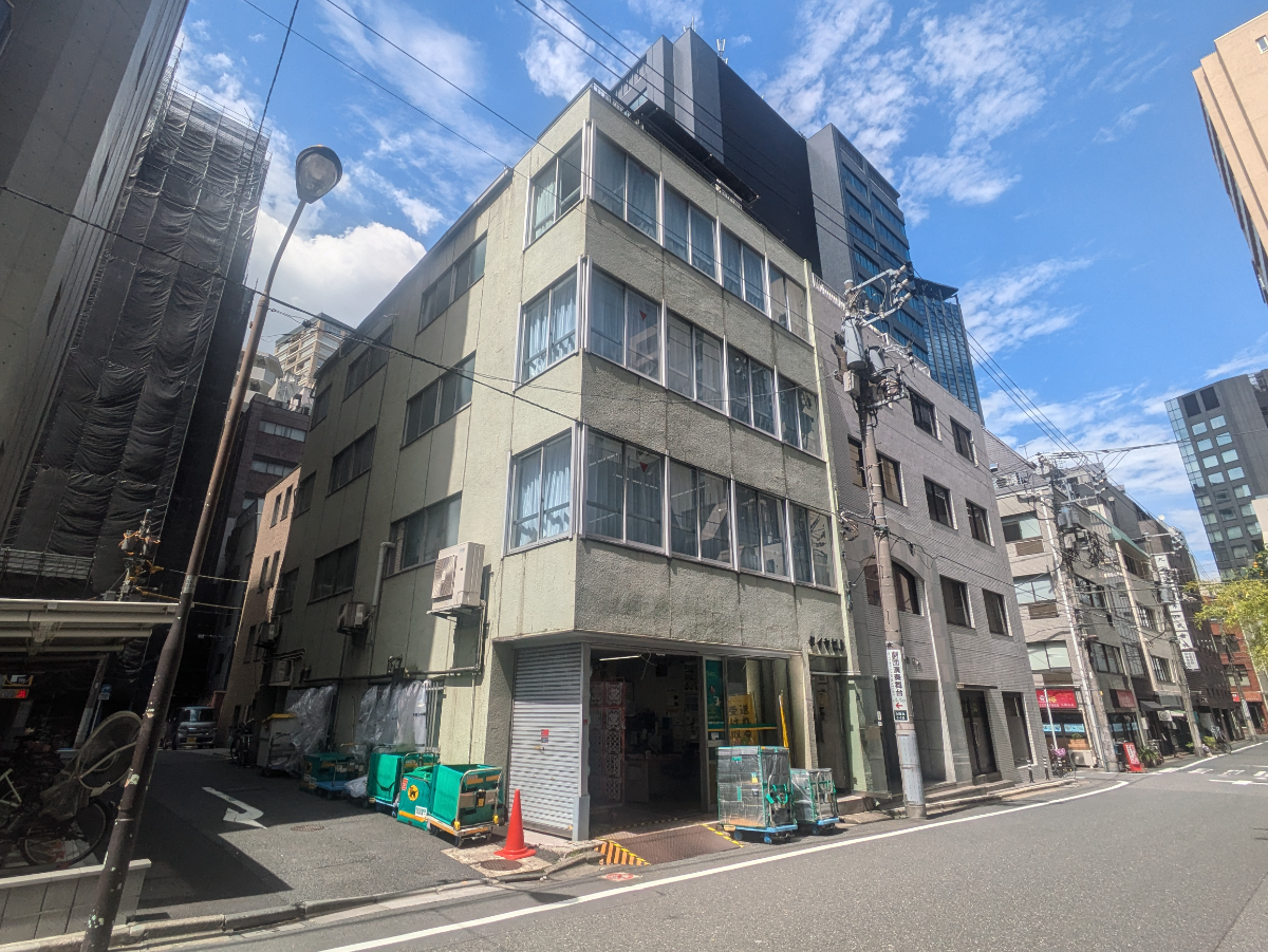 v20250924150708/fresh/building/J00100384282_1