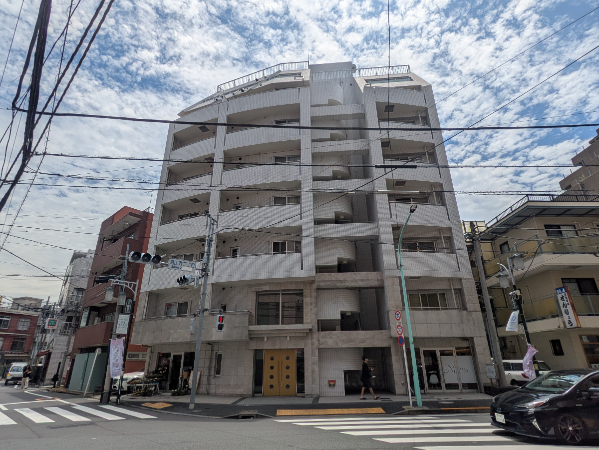 v20250924150708/fresh/building/J00100402051_1