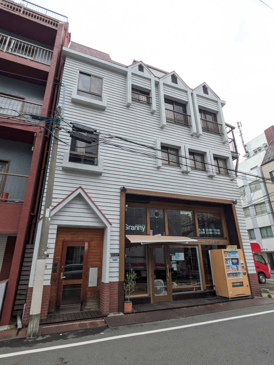 v20250924150708/fresh/building/J00100403221_6