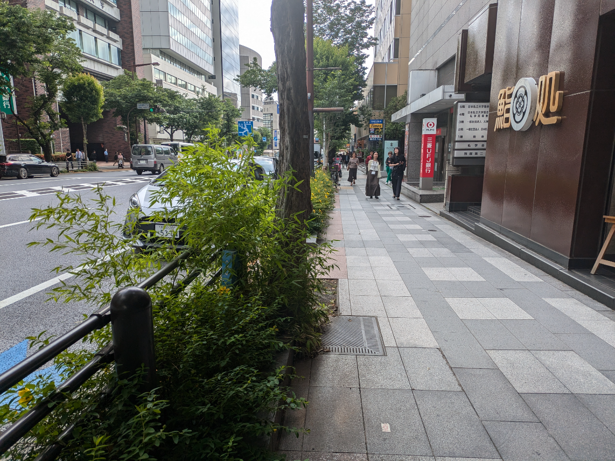 v20250924150708/fresh/building/J00100406878_10