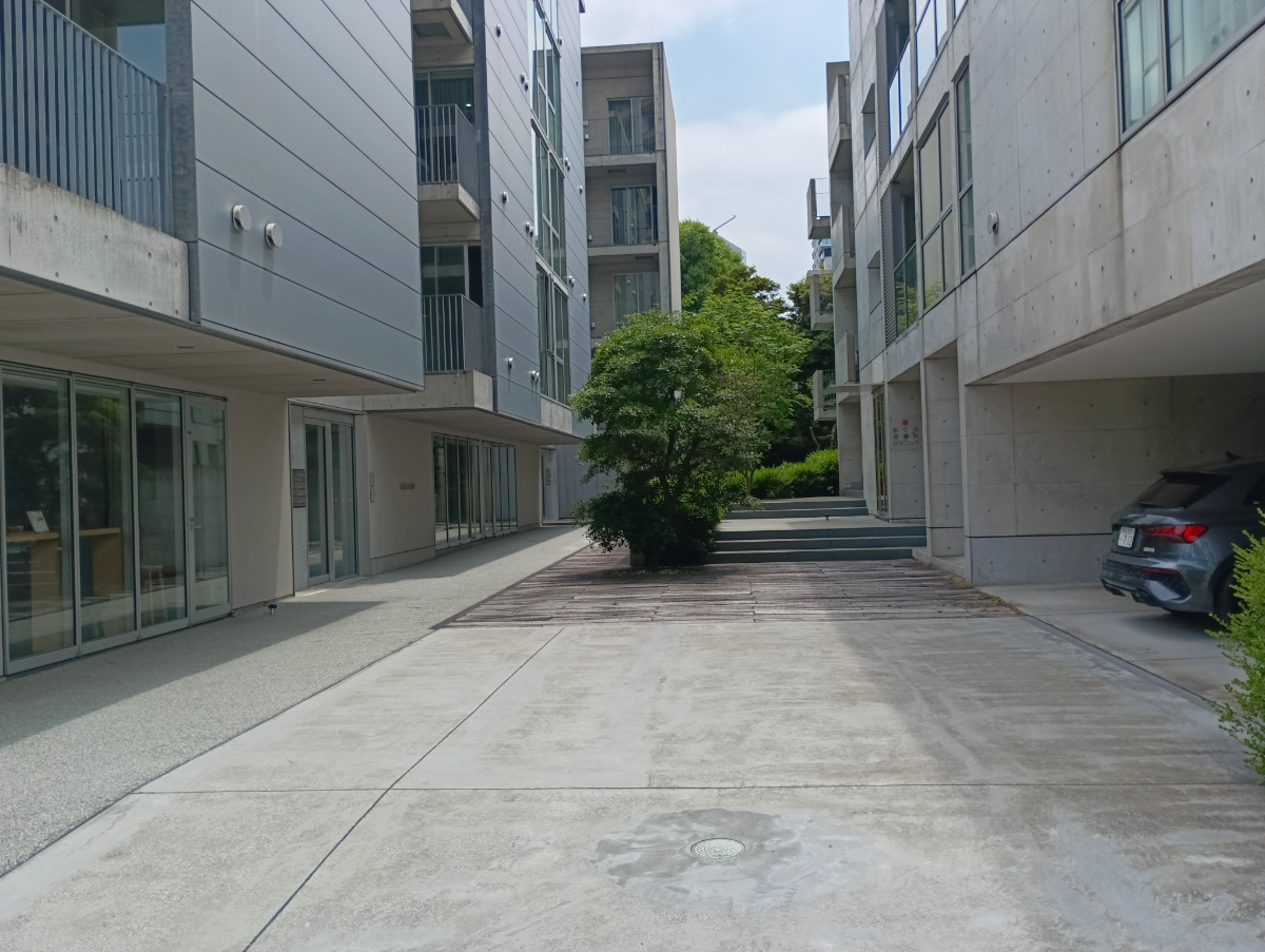 v20250924150708/fresh/building/J00100416701_17