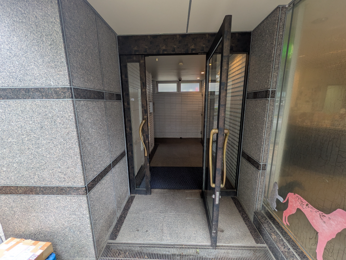 v20250925150706/fresh/building/J00100356665_3