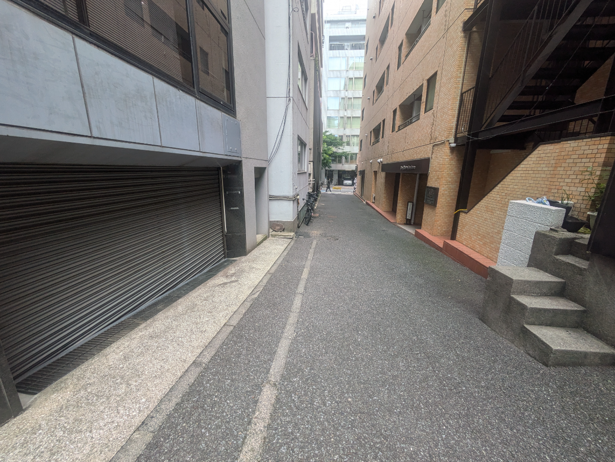 v20250925150706/fresh/building/J00100357421_11