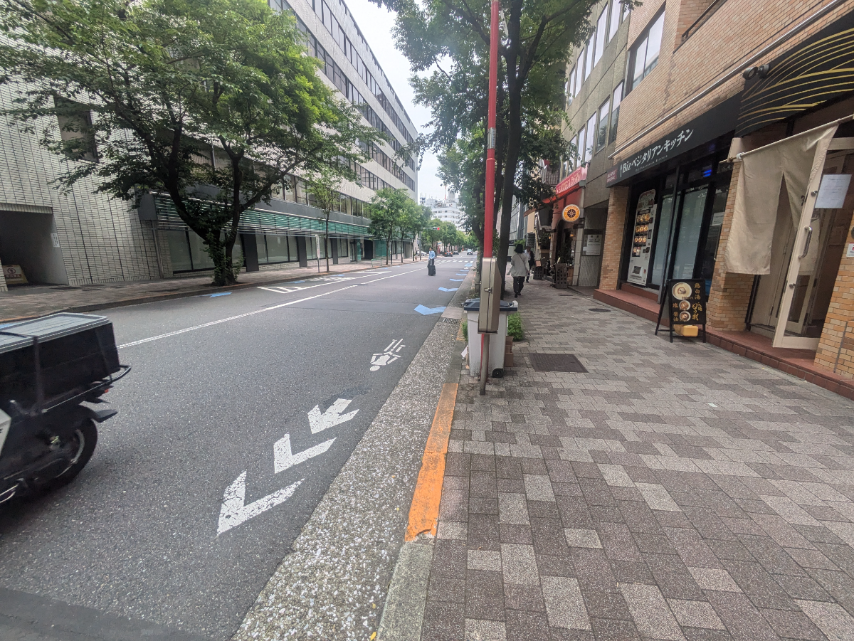 v20250925150706/fresh/building/J00100357421_8