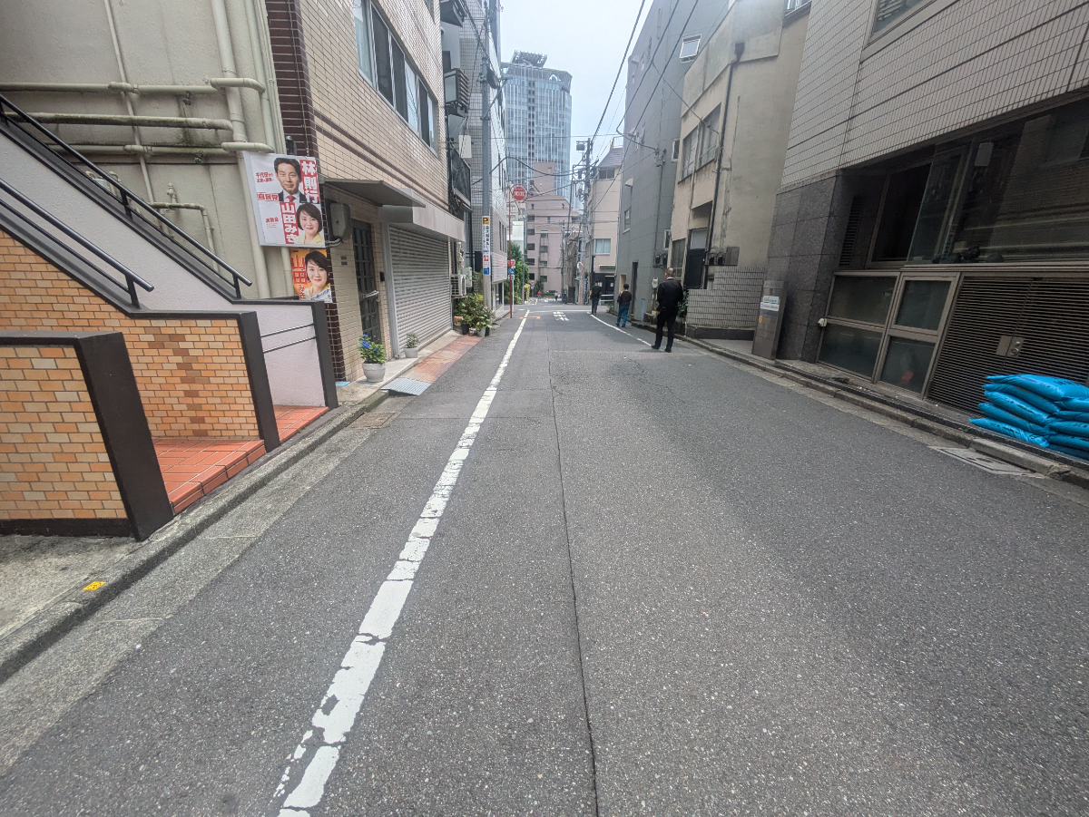 v20250925150706/fresh/building/J00100357421_9