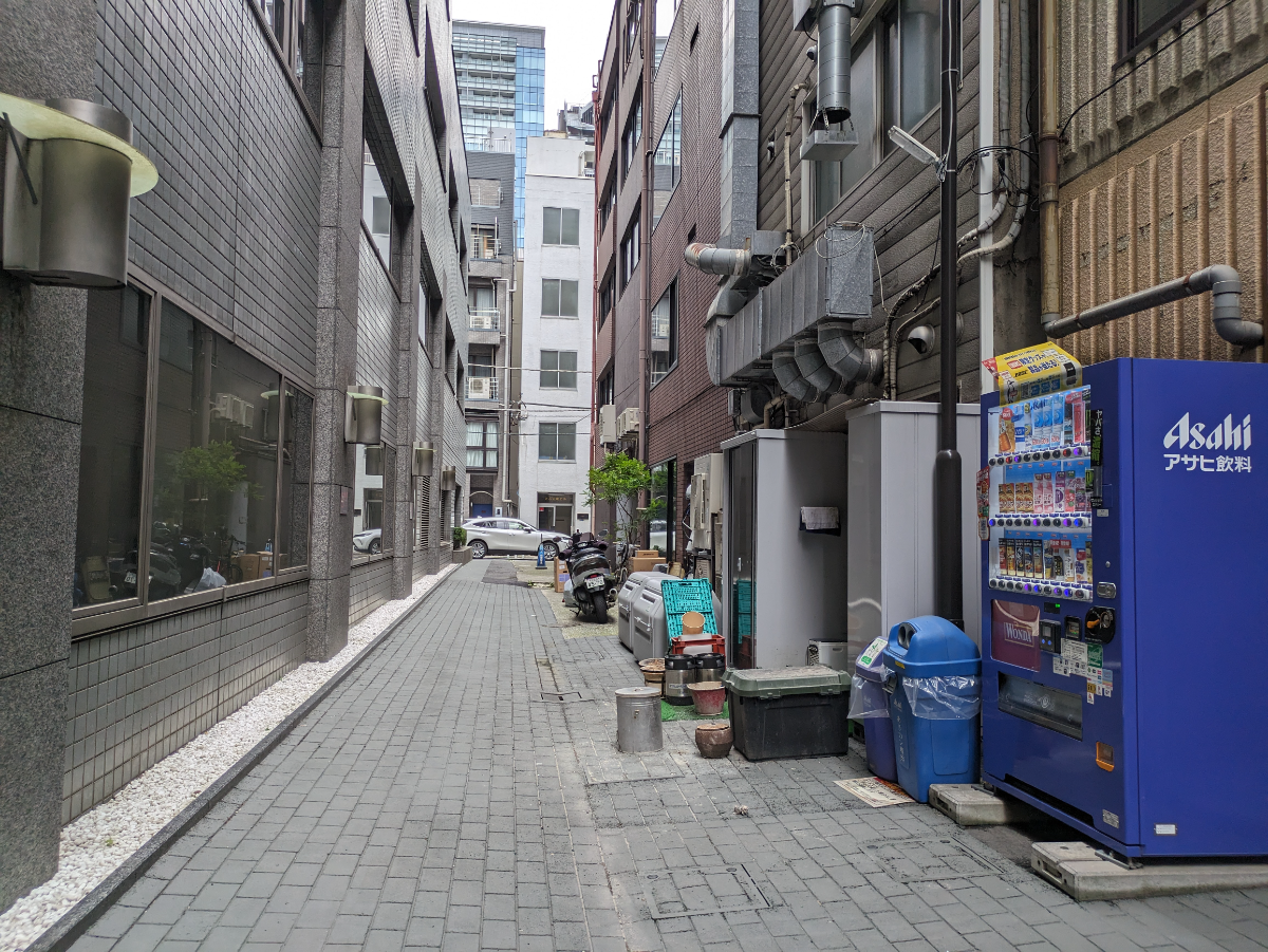 v20250925150706/fresh/building/J00100358254_19