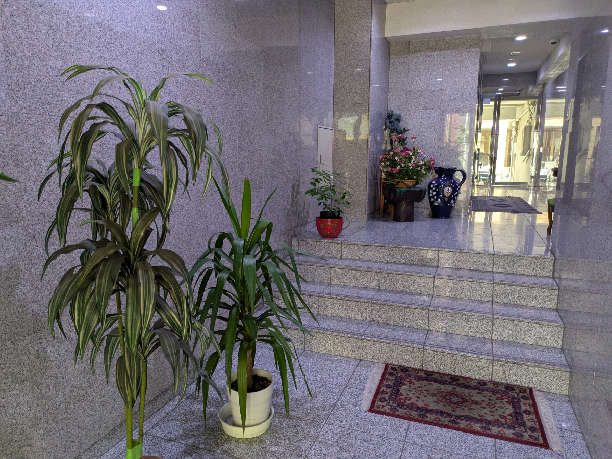 v20250925150706/fresh/building/J00100379225_12