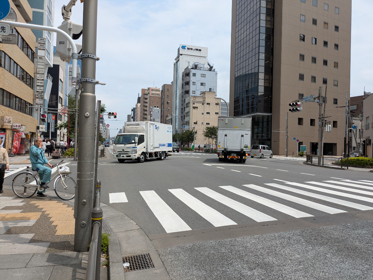 v20250925150706/fresh/building/J00100379305_2