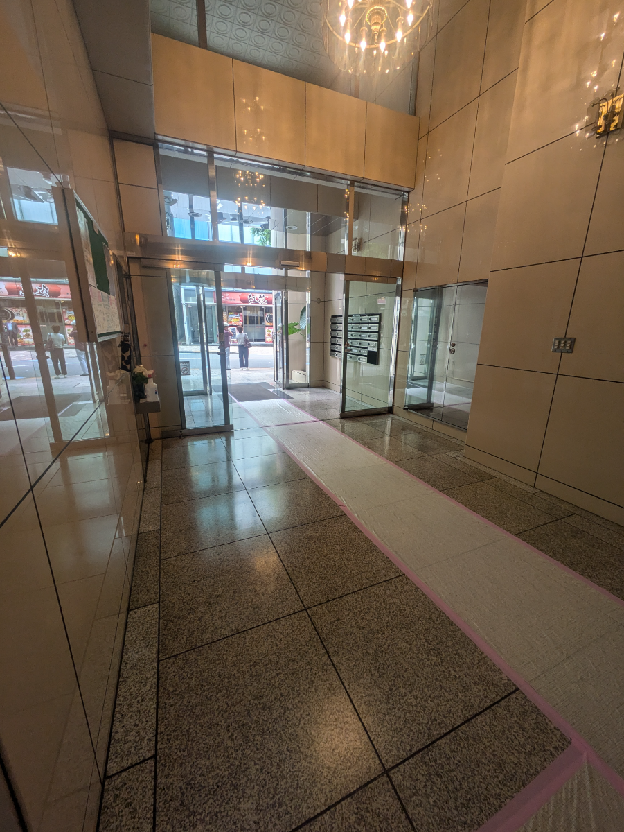 v20250925150706/fresh/building/J00100384424_9