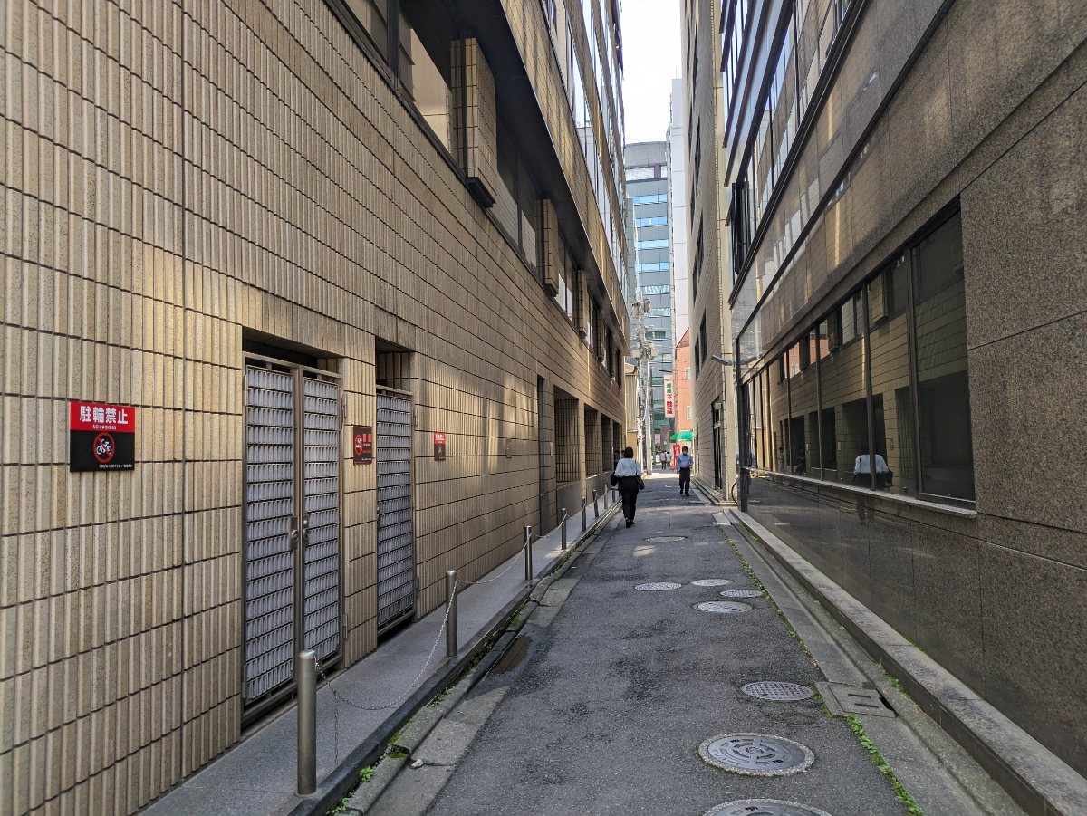 v20250925150706/fresh/building/J00100386028_14