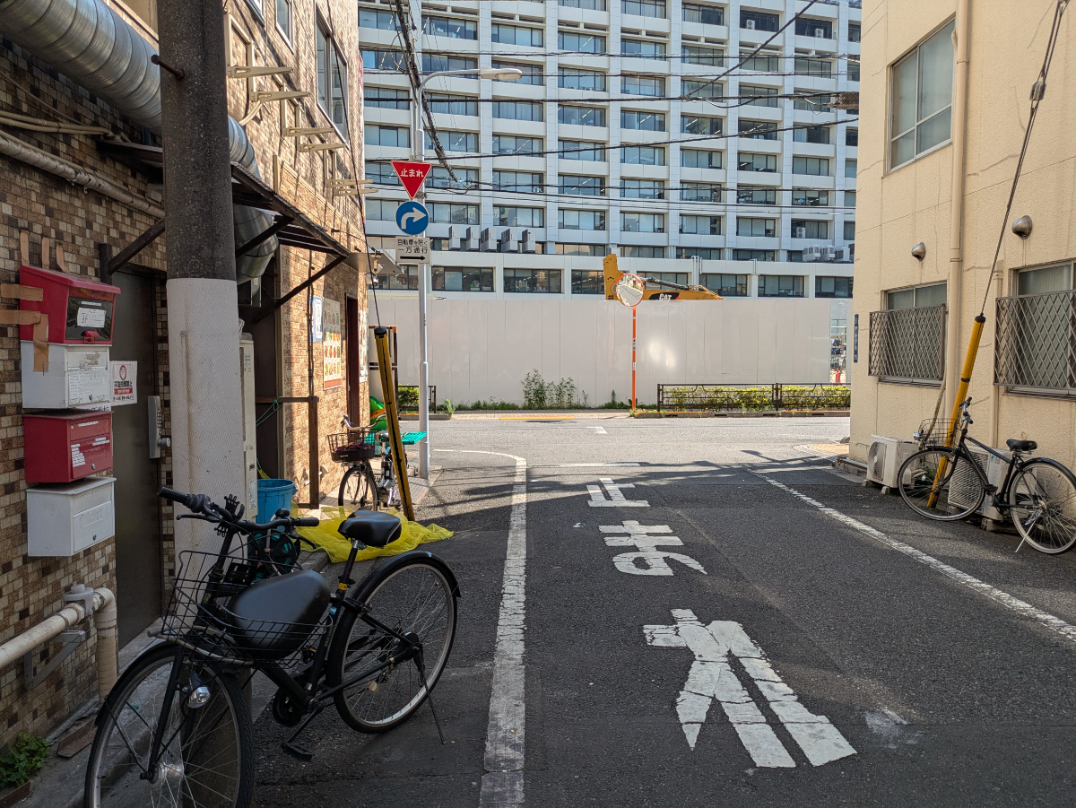 v20250925150706/fresh/building/J00100404620_2