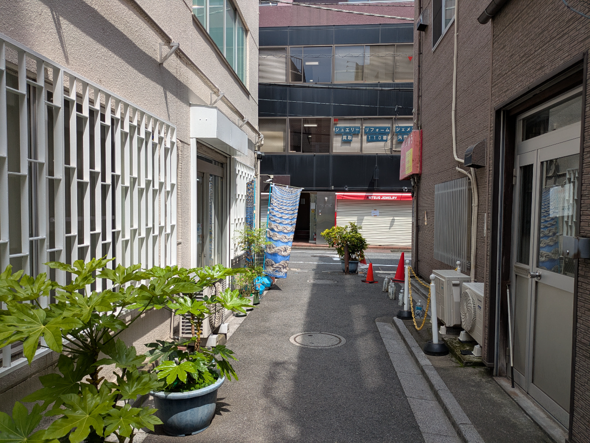 v20250925150706/fresh/building/J00100404713_7