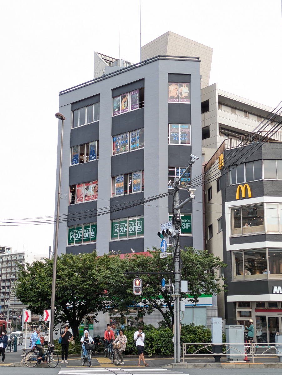 v20250925150706/fresh/building/J00100408156_8