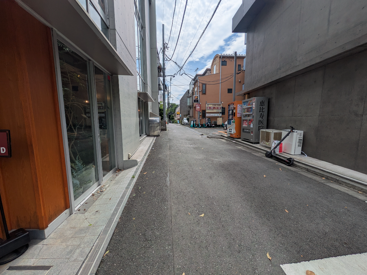 v20250925150706/fresh/building/J00100415585_10