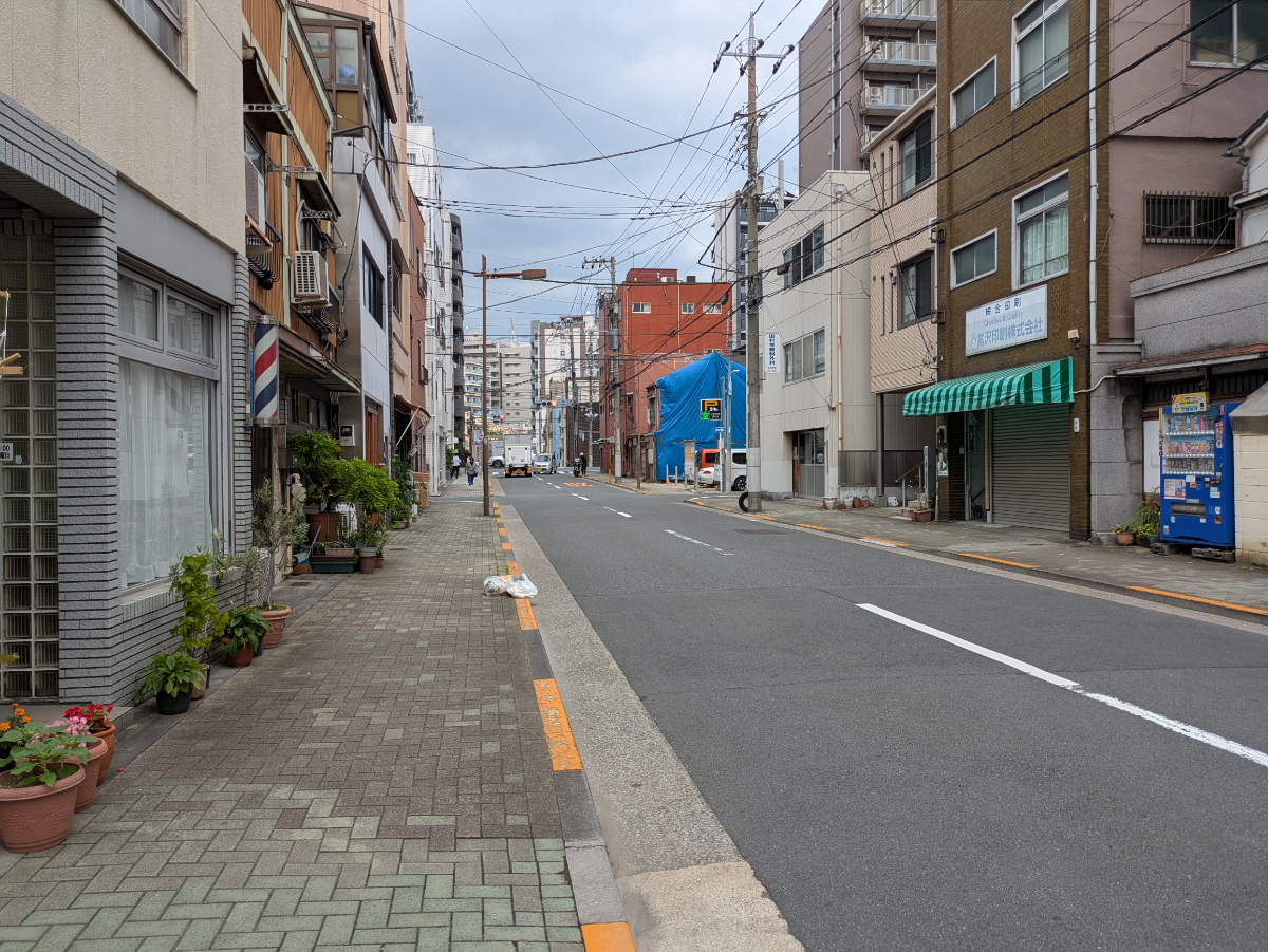 v20250925150706/fresh/building/J00100418411_2